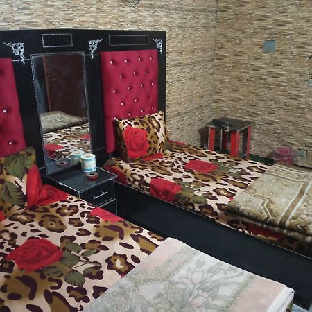 New Taj Family Hotel Lahore Ngoại thất bức ảnh