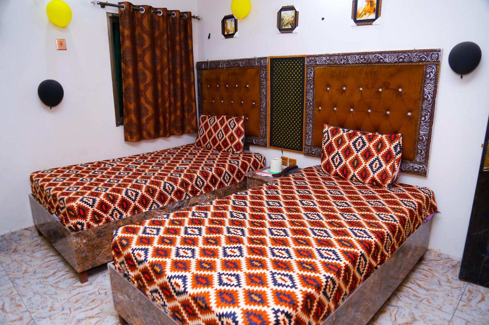 New Taj Family Hotel Lahore Ngoại thất bức ảnh