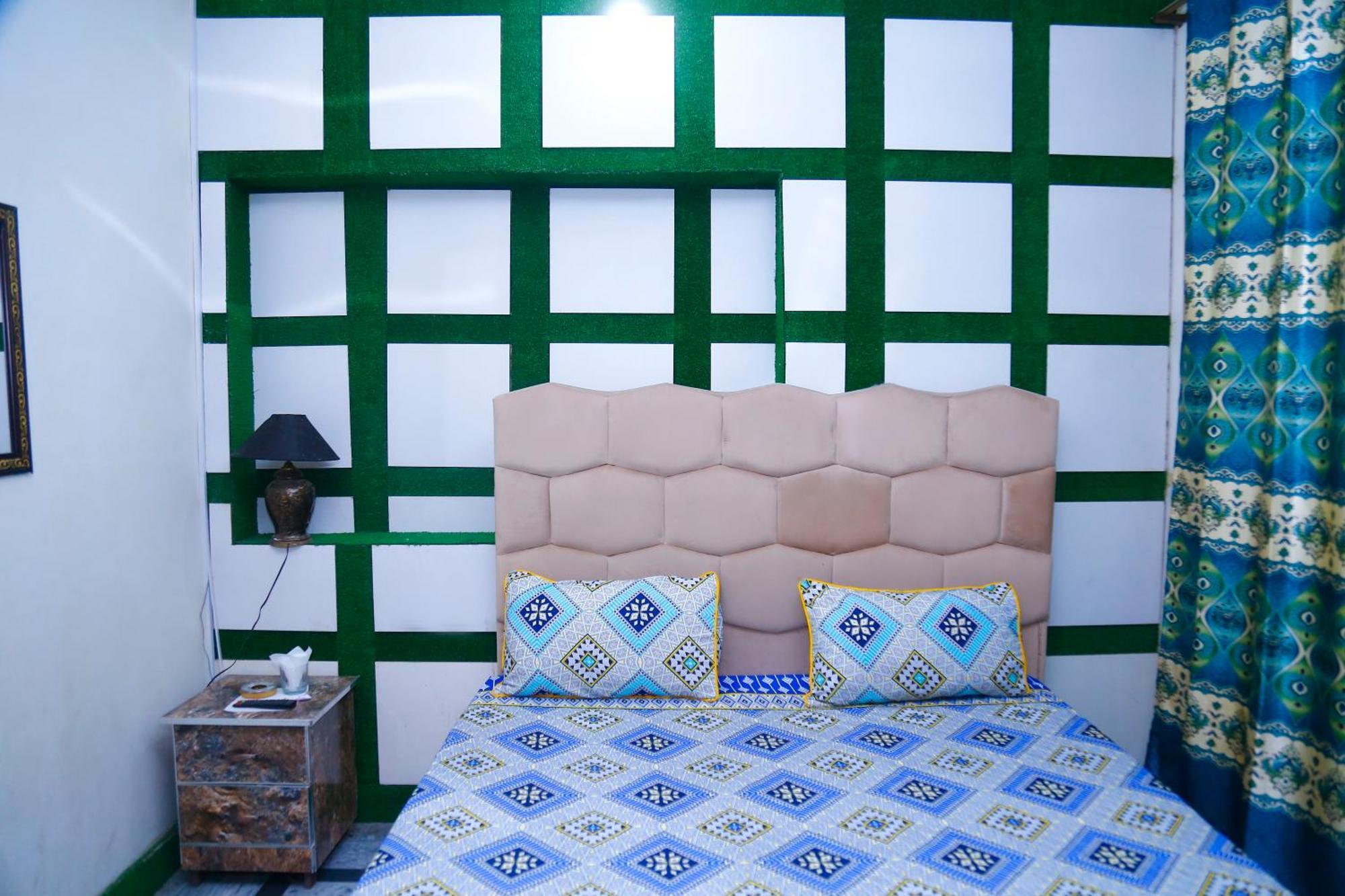New Taj Family Hotel Lahore Ngoại thất bức ảnh